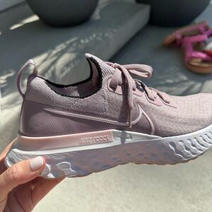 Nike React Mauve Sneakers